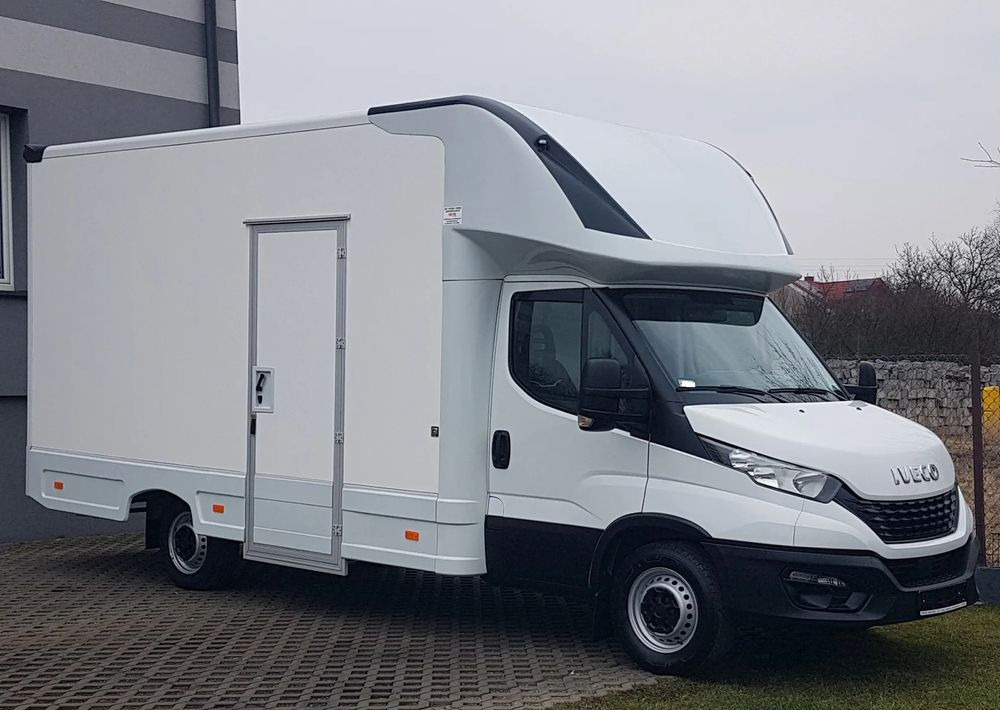 Iveco DAILY KONTENER NISKOPODŁOGOWY 4,43x2,23x2,42 SKLEP BAR FOODTRUCK KAMPER KLIMA - Camping-car: photos 1 Iveco DAILY KONTENER NISKOPODŁOGOWY 4,43x2,23x2,42 SKLEP BAR FOODTRUCK KAMPER KLIMA - Camping-car: photos 1