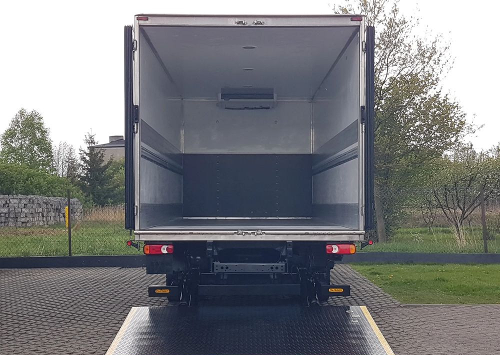 DAF 12T LF 210 WINDA CHŁODNIA 14EP 5,79x2,48x2,29 KLIMA AGREGAT - Camion frigorifique: photos 5 DAF 12T LF 210 WINDA CHŁODNIA 14EP 5,79x2,48x2,29 KLIMA AGREGAT - Camion frigorifique: photos 5