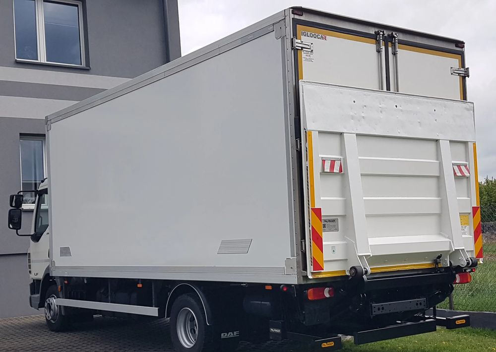 DAF 12T LF 210 WINDA CHŁODNIA 14EP 5,79x2,48x2,29 KLIMA AGREGAT - Camion frigorifique: photos 3 DAF 12T LF 210 WINDA CHŁODNIA 14EP 5,79x2,48x2,29 KLIMA AGREGAT - Camion frigorifique: photos 3
