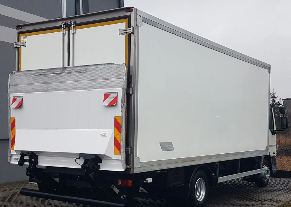 DAF LF 45.180 WINDA CHŁODNIA 15EP 6,20x2,45x2,19 KLIMA - Camion frigorifique: photos 4 DAF LF 45.180 WINDA CHŁODNIA 15EP 6,20x2,45x2,19 KLIMA - Camion frigorifique: photos 4
