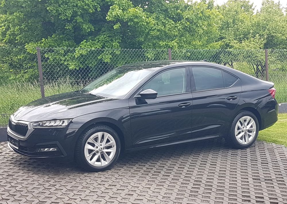 Skoda Octavia 1.5 TSI ACT Ambition - Voiture: photos 2 Skoda Octavia 1.5 TSI ACT Ambition - Voiture: photos 2