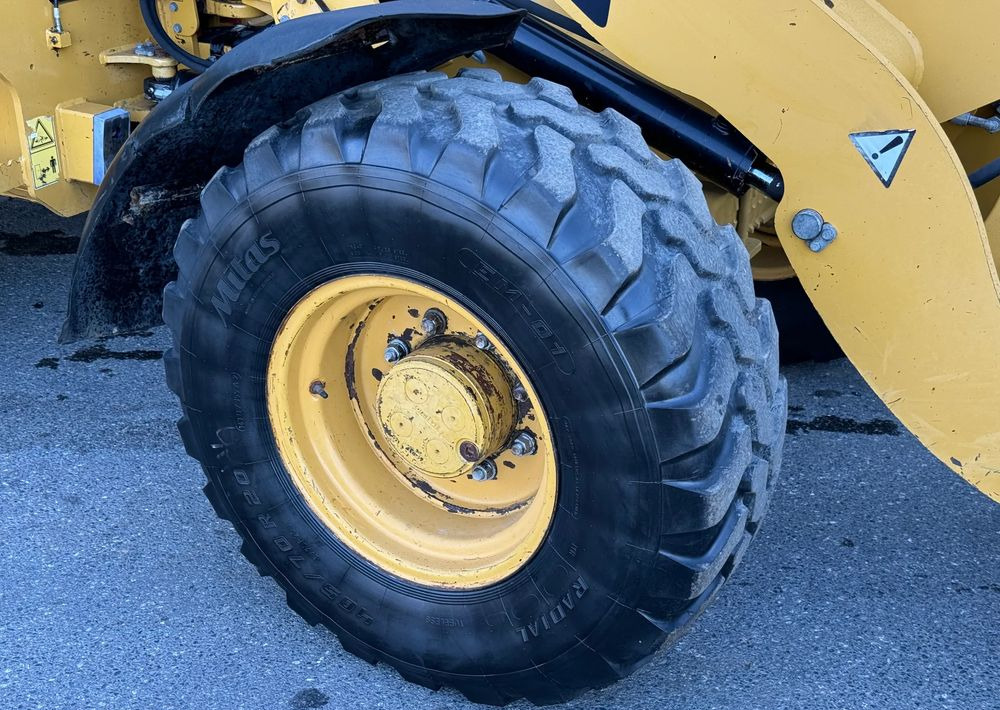 Caterpillar * Ładowarka CAT 908 H * Sprowadzona * Caterpillar - Chargeuse sur pneus: photos 4 Caterpillar * Ładowarka CAT 908 H * Sprowadzona * Caterpillar - Chargeuse sur pneus: photos 4