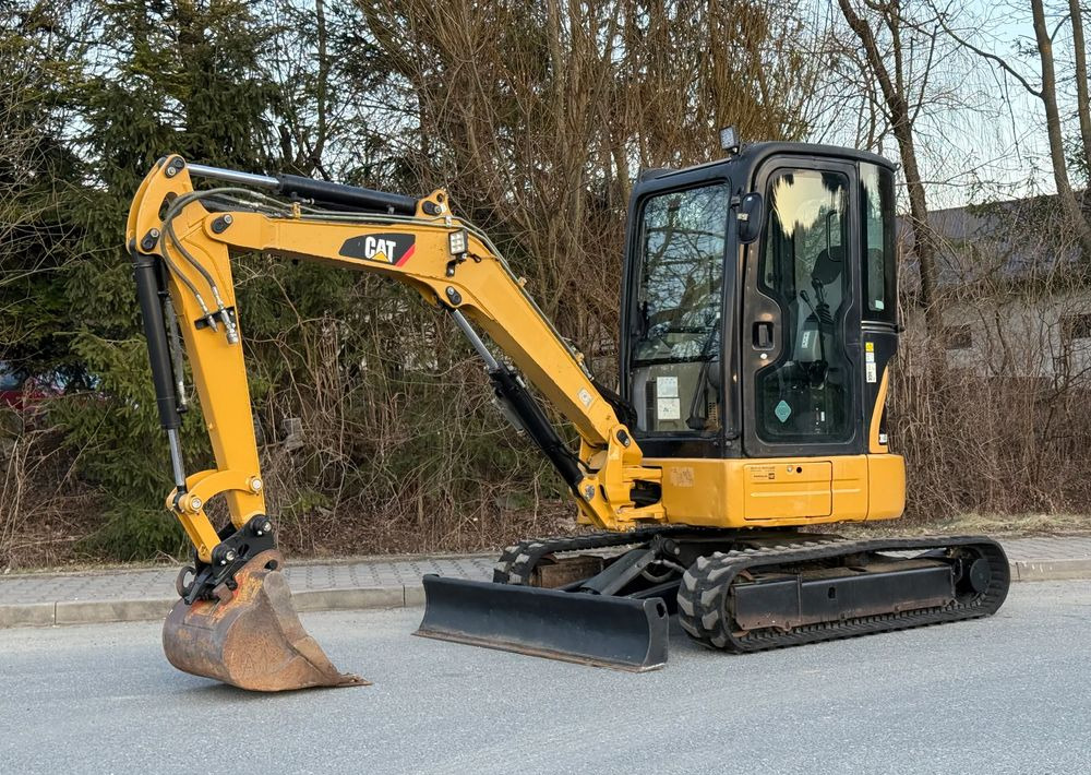 Caterpillar Minikoparka * CAT 303.5 E CR * Sprowadzona ! * Bardzo Dobry Stan * Minikoparka - Pelle sur chenille: photos 1 Caterpillar Minikoparka * CAT 303.5 E CR * Sprowadzona ! * Bardzo Dobry Stan * Minikoparka - Pelle sur chenille: photos 1