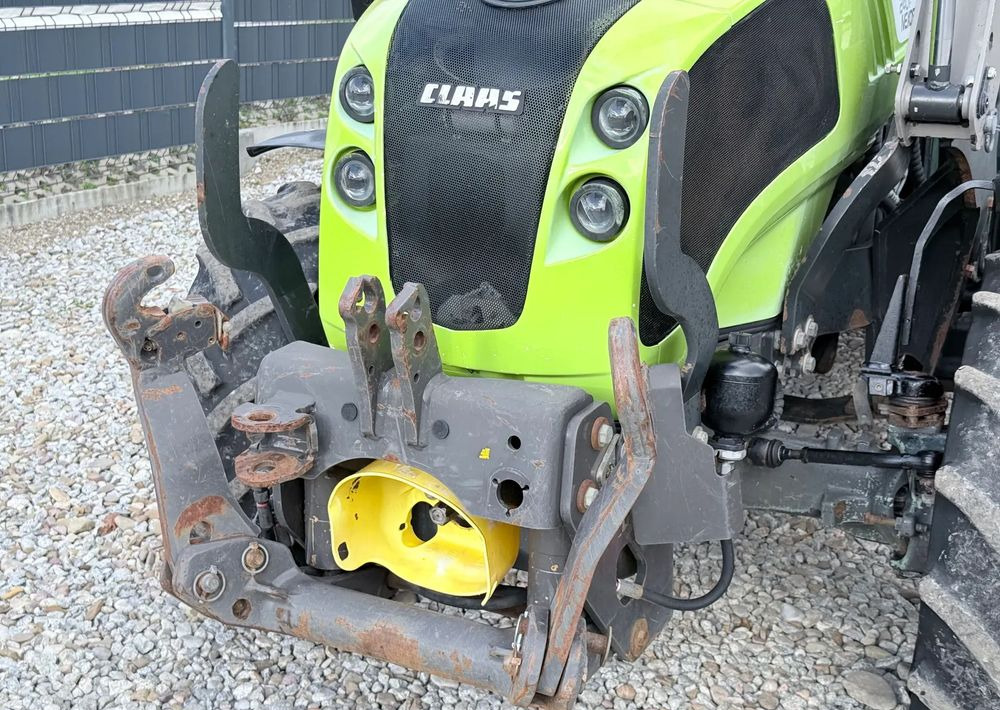 Claas * Ciągnik Traktor CLAAS 240 F NEXOS * 4x4 * Sadowniczy * Tur MX F304 * TUZ * Wałek WOM - Tracteur agricole: photos 3 Claas * Ciągnik Traktor CLAAS 240 F NEXOS * 4x4 * Sadowniczy * Tur MX F304 * TUZ * Wałek WOM - Tracteur agricole: photos 3