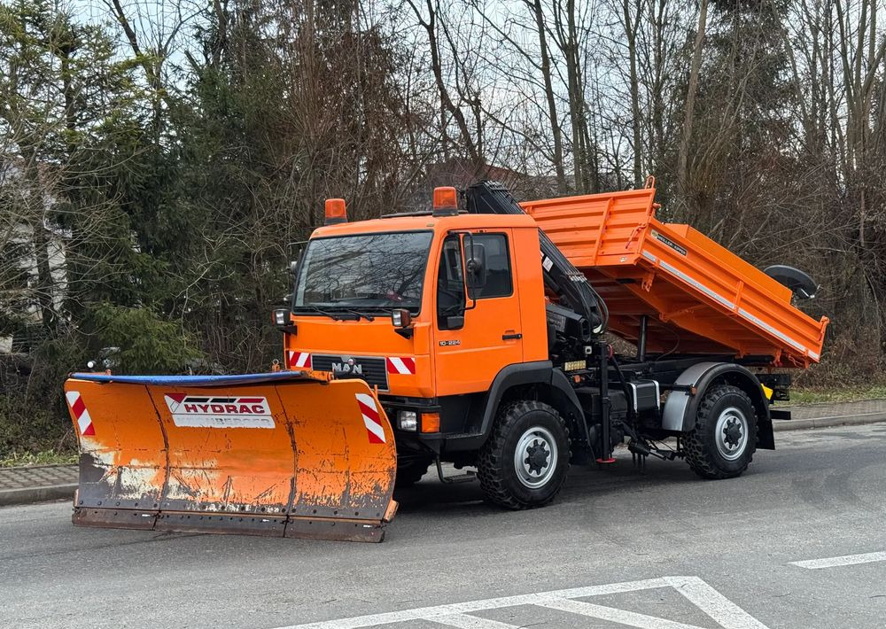 MAN * MAN LE 10.220 *Kiper Wywrotka * 4x4 * Pług Piaskarka * Zimowe Utrzymanie * Sprowadzony * HDS MKG * - Camion benne: photos 1 MAN * MAN LE 10.220 *Kiper Wywrotka * 4x4 * Pług Piaskarka * Zimowe Utrzymanie * Sprowadzony * HDS MKG * - Camion benne: photos 1