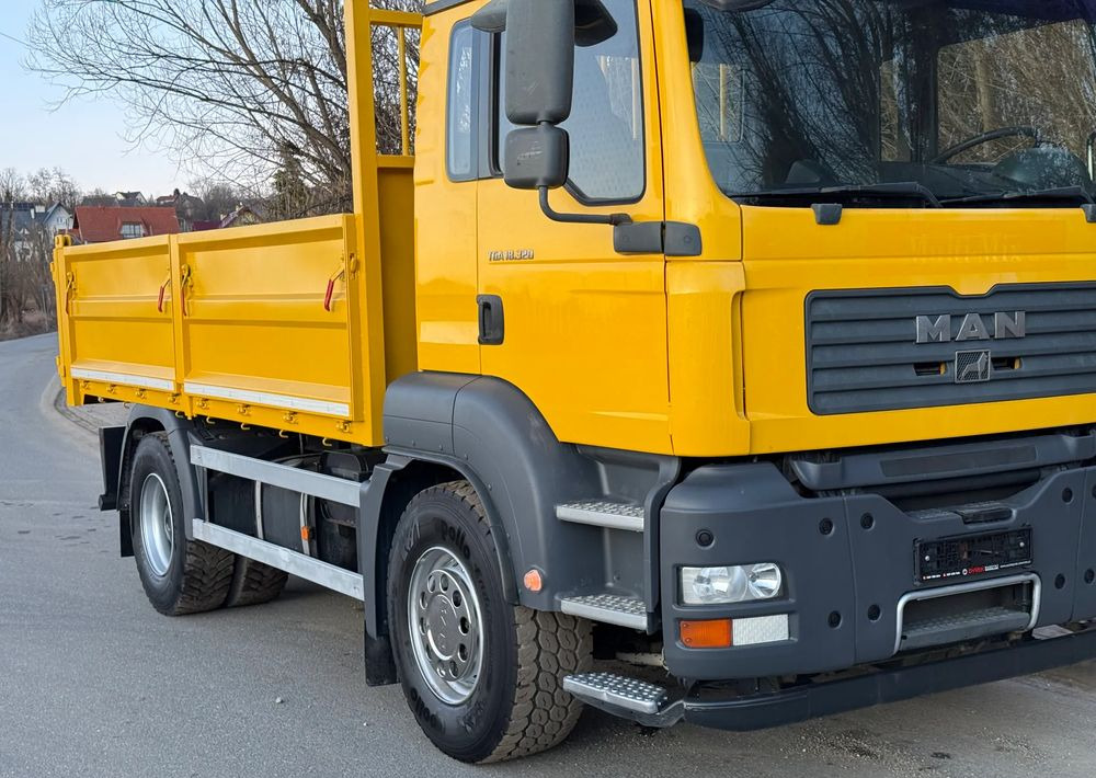 MAN * MAN TGA 18-320 * Kiper Wywrotka * 4x2 * Kran * Sprowadzony* Bardzo Dobry Stan - Camion benne: photos 3 MAN * MAN TGA 18-320 * Kiper Wywrotka * 4x2 * Kran * Sprowadzony* Bardzo Dobry Stan - Camion benne: photos 3