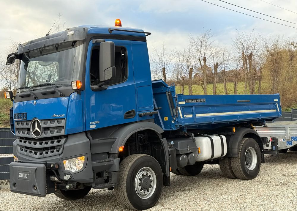 Mercedes-Benz * Arocs * 4X4 * JAK NOWY * Wywrotka Kiper Meiller+ Przyczepa * Zestaw Sprowadzony * 80.700 km Oryginalnie * Mercedes - Camion benne: photos 3 Mercedes-Benz * Arocs * 4X4 * JAK NOWY * Wywrotka Kiper Meiller+ Przyczepa * Zestaw Sprowadzony * 80.700 km Oryginalnie * Mercedes - Camion benne: photos 3
