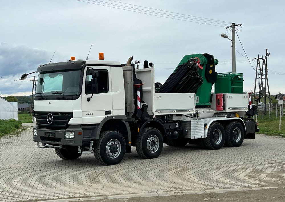 Mercedes-Benz * Mercedes 8x6 Actros 4144 * HDS Palfinger 150002 + FLY JIB PJ 170 * Dźwig * 40 TON * Wyciągarka * 35 Metrów * Kosz * - Camion grue: photos 2 Mercedes-Benz * Mercedes 8x6 Actros 4144 * HDS Palfinger 150002 + FLY JIB PJ 170 * Dźwig * 40 TON * Wyciągarka * 35 Metrów * Kosz * - Camion grue: photos 2