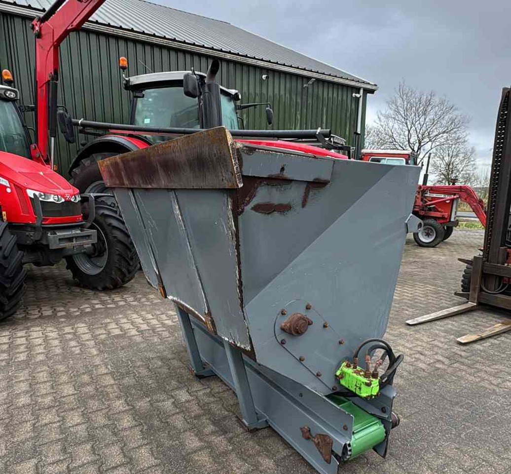 Ceres BS2000 Zaagselstrooier instrooibak diversen - Matériel d'élevage: photos 2 Ceres BS2000 Zaagselstrooier instrooibak diversen - Matériel d'élevage: photos 2