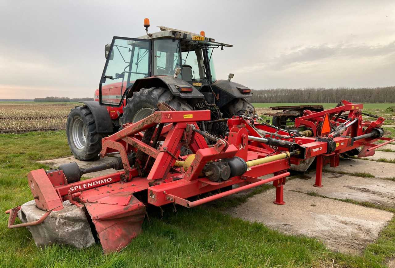 Lely Triplo 801 vlindermaaier, triplomaaier weidemachines - Faucheuse: photos 2 Lely Triplo 801 vlindermaaier, triplomaaier weidemachines - Faucheuse: photos 2