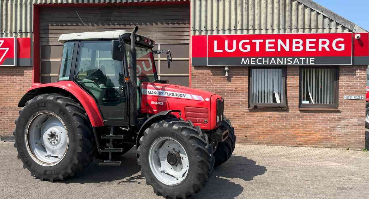 Massey Ferguson 5455 Tier-2 Dyna-4 Tractoren - Tracteur agricole: photos 1 Massey Ferguson 5455 Tier-2 Dyna-4 Tractoren - Tracteur agricole: photos 1