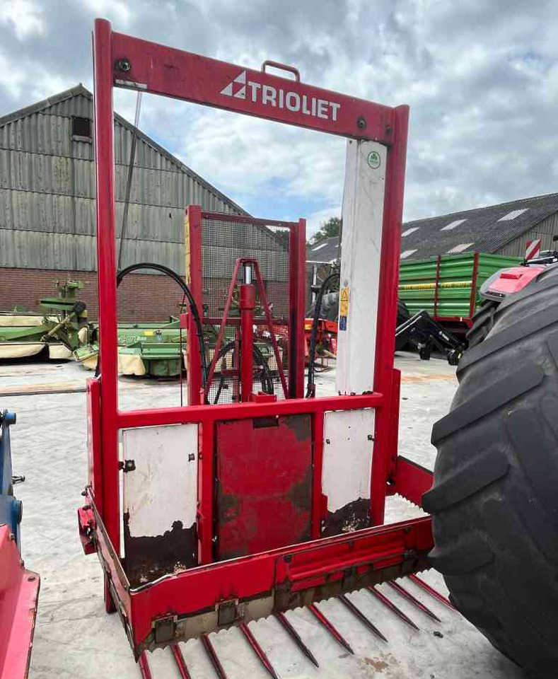 Trioliet TU195 Kuilvoersnijder kuilsnijder voermachines - Matériel d'ensilage: photos 1 Trioliet TU195 Kuilvoersnijder kuilsnijder voermachines - Matériel d'ensilage: photos 1