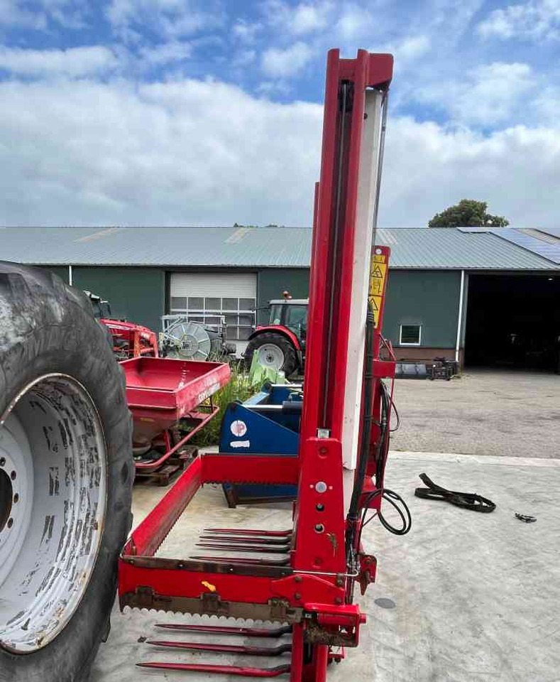 Trioliet TU195 Kuilvoersnijder kuilsnijder voermachines - Matériel d'ensilage: photos 4 Trioliet TU195 Kuilvoersnijder kuilsnijder voermachines - Matériel d'ensilage: photos 4