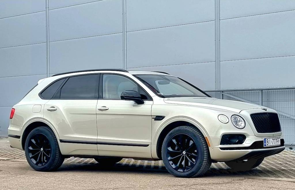 Bentley BENTAYGA 6.0 W12 - Voiture: photos 3 Bentley BENTAYGA 6.0 W12 - Voiture: photos 3