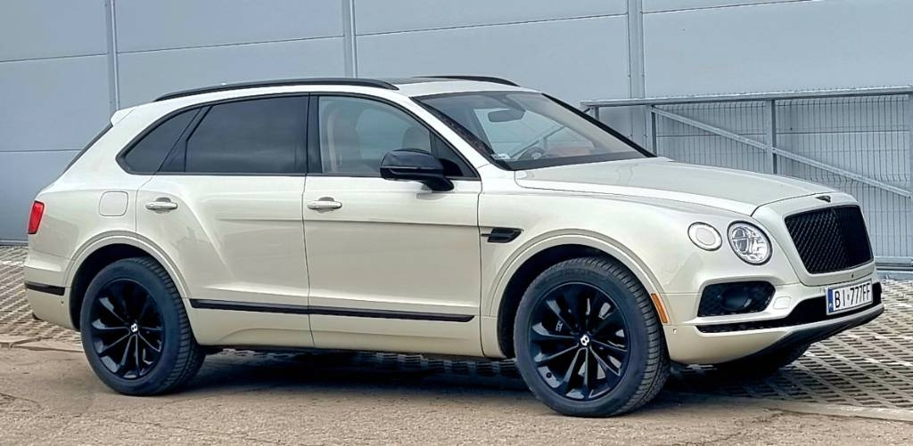 Bentley BENTAYGA 6.0 W12 - Voiture: photos 2 Bentley BENTAYGA 6.0 W12 - Voiture: photos 2