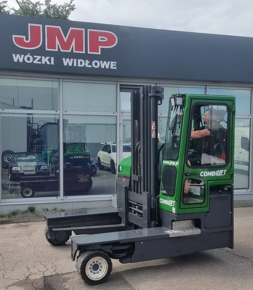 Combilift C 4000 MK4 DIESEL - Chariot multidirectionnel: photos 1 Combilift C 4000 MK4 DIESEL - Chariot multidirectionnel: photos 1