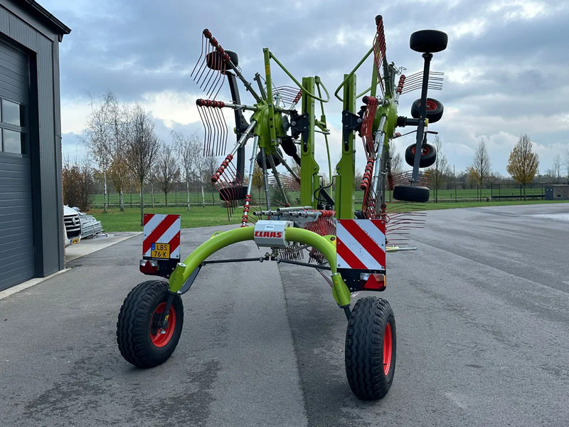 Claas Liner 2700 - Faneuse: photos 4 Claas Liner 2700 - Faneuse: photos 4