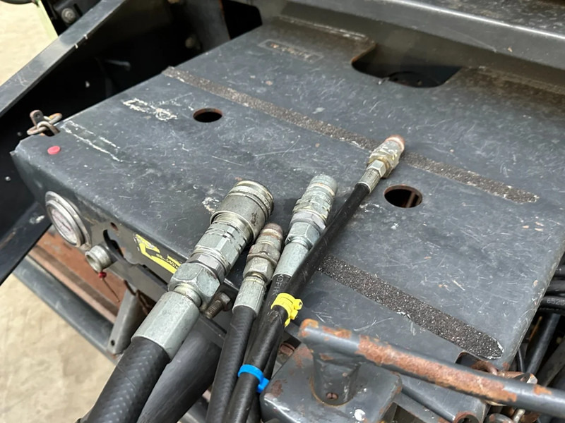 Machine agricole Deutz Fixmaster 235BP: photos 13 Machine agricole Deutz Fixmaster 235BP: photos 13