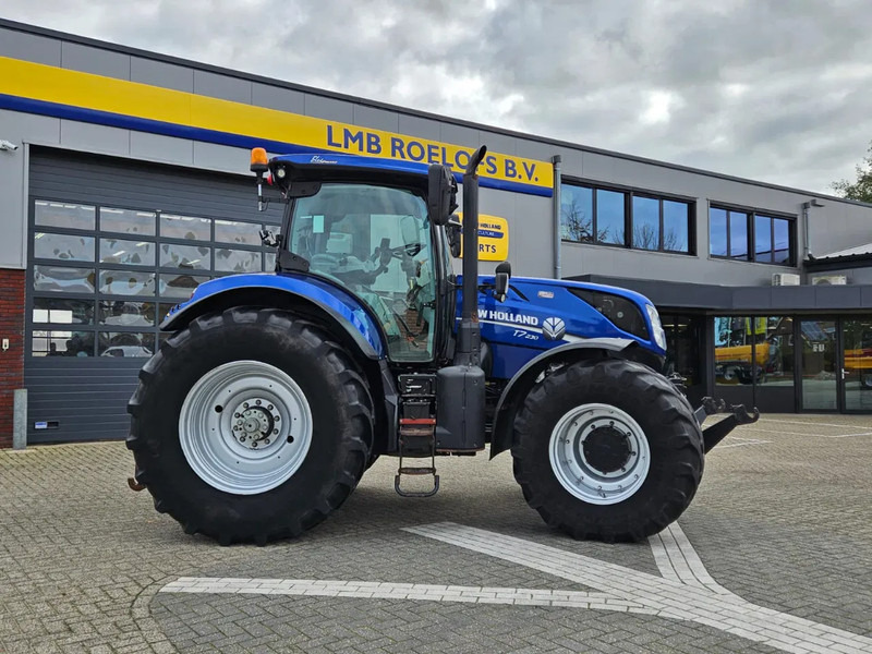 New Holland T7.230AC Autocommand - Tracteur agricole: photos 2 New Holland T7.230AC Autocommand - Tracteur agricole: photos 2
