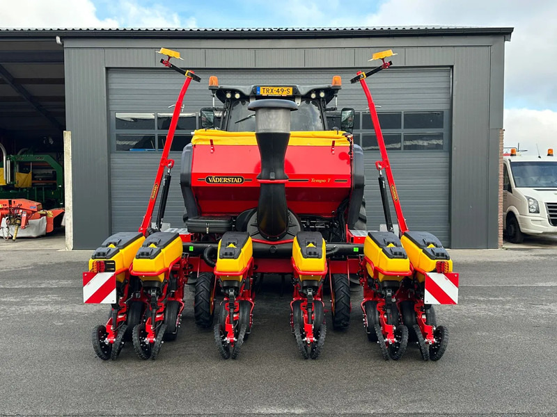 Vaderstad Tempo V 6 - Semoir/ Planteuse: photos 2 Vaderstad Tempo V 6 - Semoir/ Planteuse: photos 2