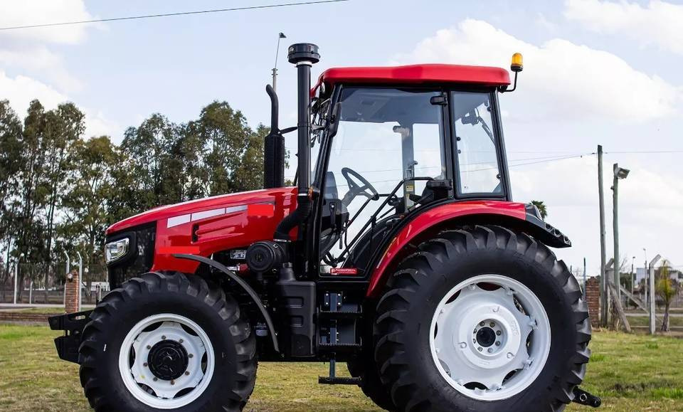 NEW MAXUS 116 HP 4x4 Tractor Euro 5 Warranty | НОВИЙ MAXUS 116 К.с. Трактор 4x4 Євро 5 Гарантія - Tracteur agricole: photos 4 NEW MAXUS 116 HP 4x4 Tractor Euro 5 Warranty | НОВИЙ MAXUS 116 К.с. Трактор 4x4 Євро 5 Гарантія - Tracteur agricole: photos 4