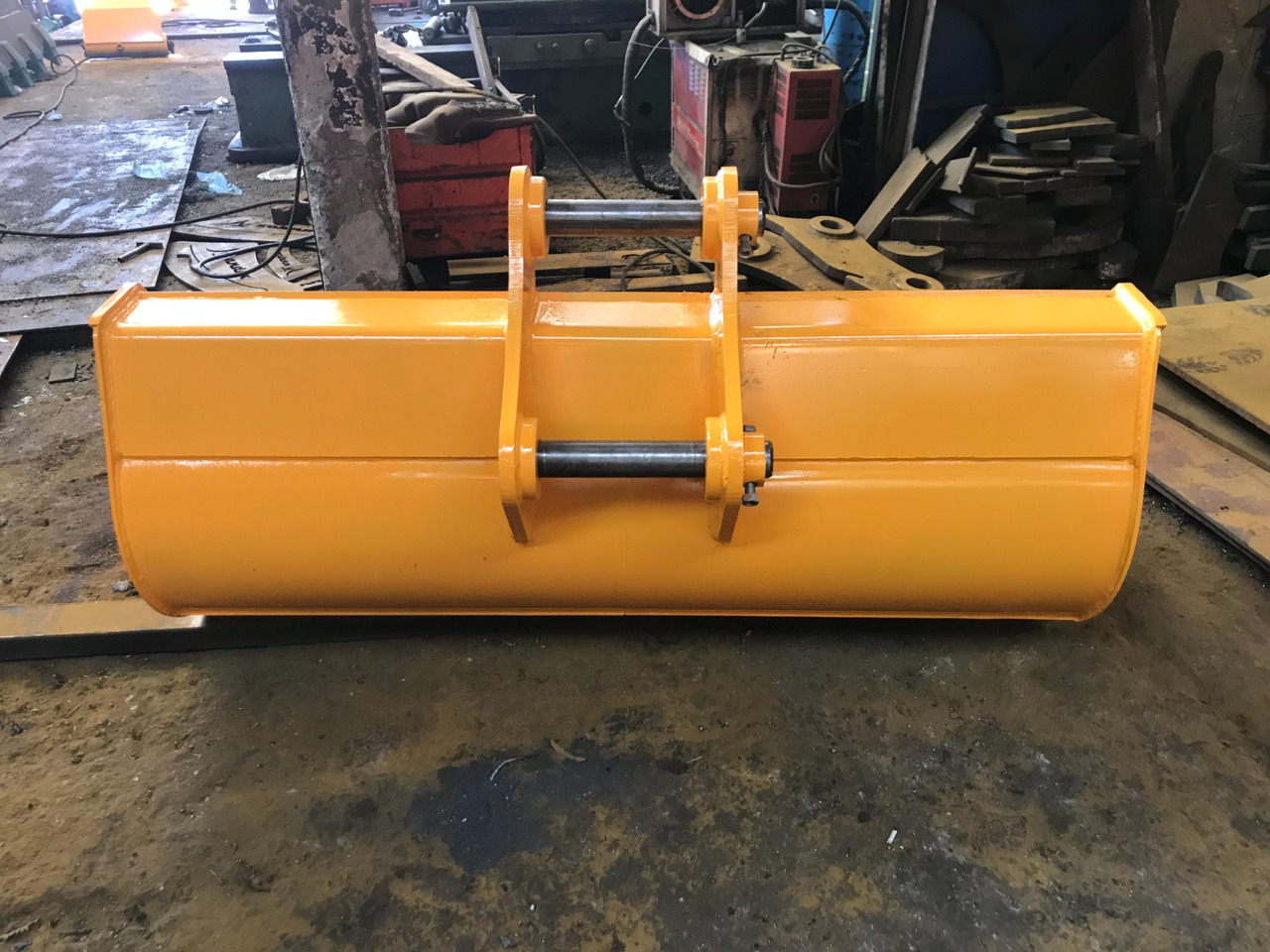 Volvo  - Godet pour chargeur pour Engins de chantier: photos 5 Volvo  - Godet pour chargeur pour Engins de chantier: photos 5