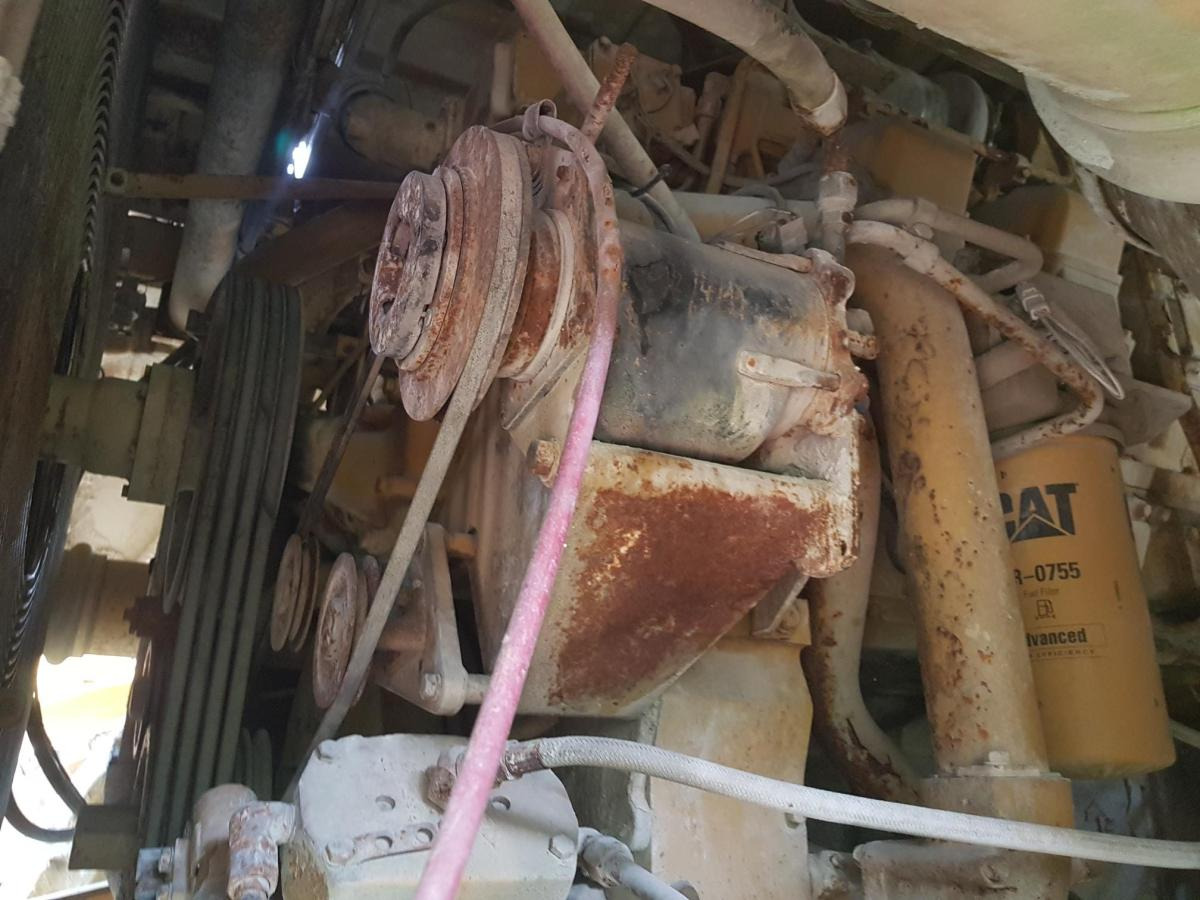 Tombereau rigide Caterpillar 777 B: photos 14