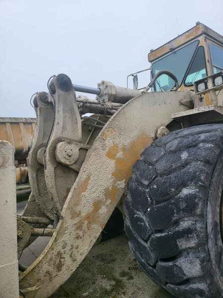 Chargeuse sur pneus Caterpillar 988B: photos 9 Chargeuse sur pneus Caterpillar 988B: photos 9