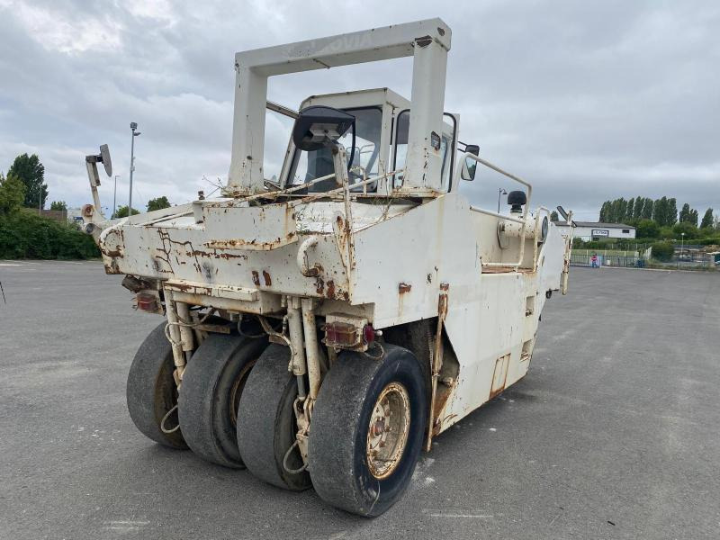 Caterpillar PS300 - Compacteur à pneus: photos 3 Caterpillar PS300 - Compacteur à pneus: photos 3