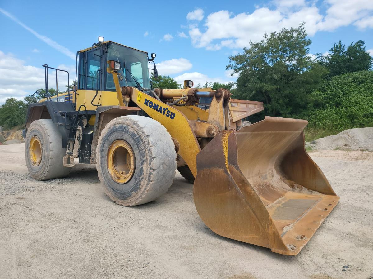Komatsu WA480-6 - Chargeuse sur pneus: photos 1 Komatsu WA480-6 - Chargeuse sur pneus: photos 1