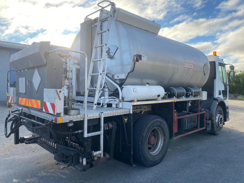 Renault Premium 300 CV - Camion citerne: photos 3 Renault Premium 300 CV - Camion citerne: photos 3