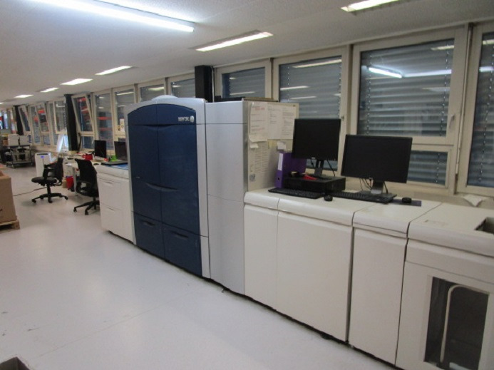 XEROX COLORPRESS 1000 / Colour 1000 mit Freeflow Printserver und Clear Toner - Machine d'impression numérique: photos 3 XEROX COLORPRESS 1000 / Colour 1000 mit Freeflow Printserver und Clear Toner - Machine d'impression numérique: photos 3