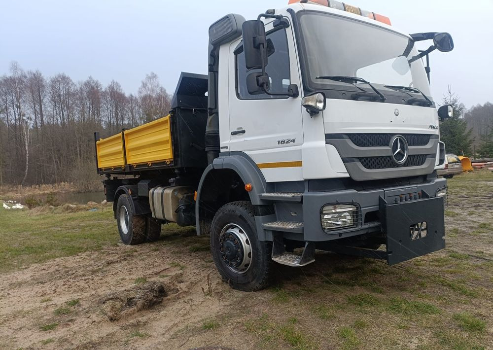 Mercedes-Benz Axor 1824 - Engin de déneigement: photos 3 Mercedes-Benz Axor 1824 - Engin de déneigement: photos 3