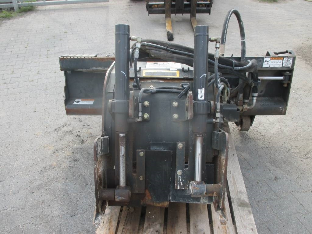 Bobcat 18 PLA - Décapeuse: photos 5 Bobcat 18 PLA - Décapeuse: photos 5