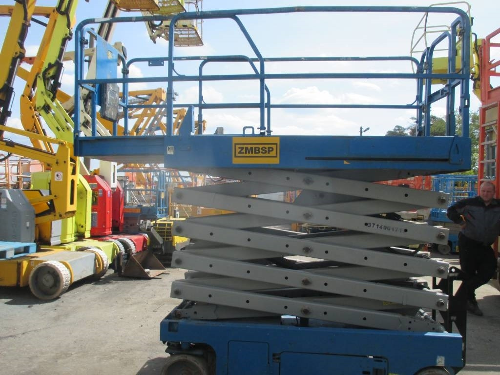 Genie GS 3246 - Nacelle ciseaux: photos 5 Genie GS 3246 - Nacelle ciseaux: photos 5