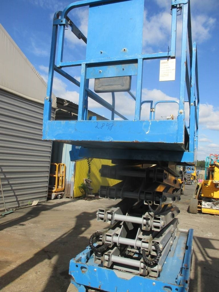 Genie GS 4047 - Nacelle ciseaux: photos 3 Genie GS 4047 - Nacelle ciseaux: photos 3