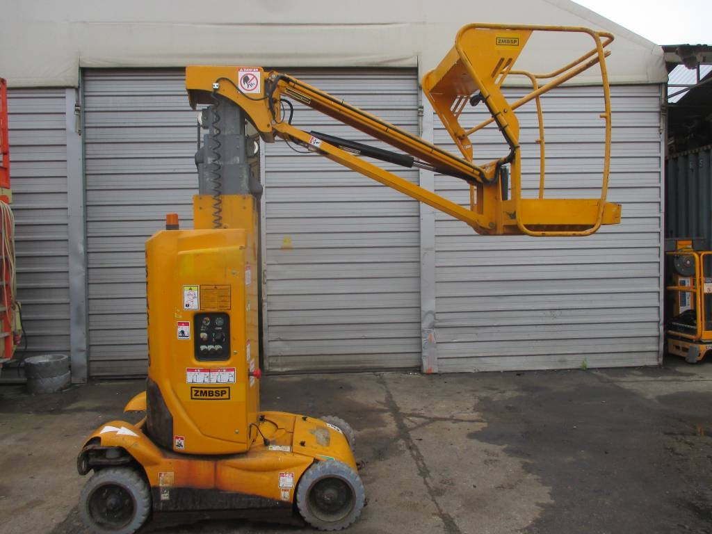 Haulotte Star 10  - Nacelle à mât vertical: photos 1 Haulotte Star 10  - Nacelle à mât vertical: photos 1