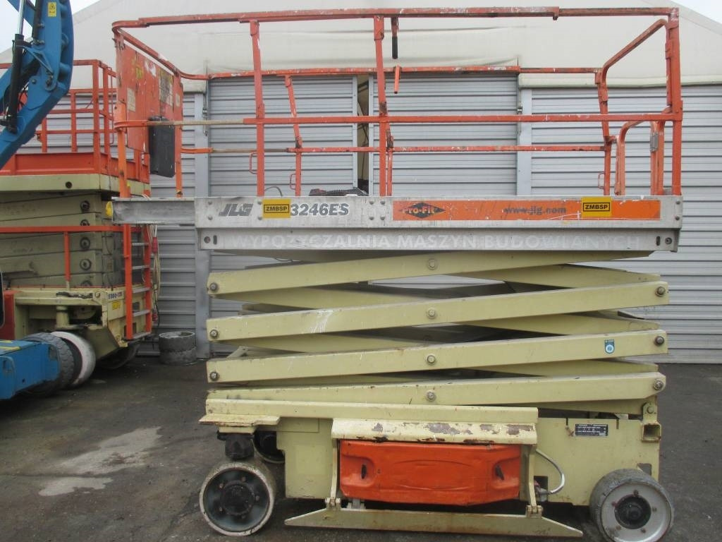 JLG 3246 ES - Nacelle ciseaux: photos 1 JLG 3246 ES - Nacelle ciseaux: photos 1