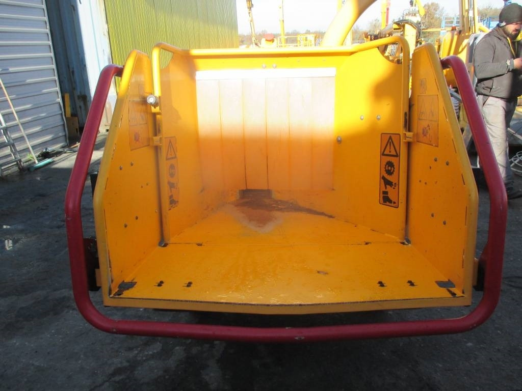 Timberwolf TW160PH - Broyeur de végétaux: photos 3 Timberwolf TW160PH - Broyeur de végétaux: photos 3