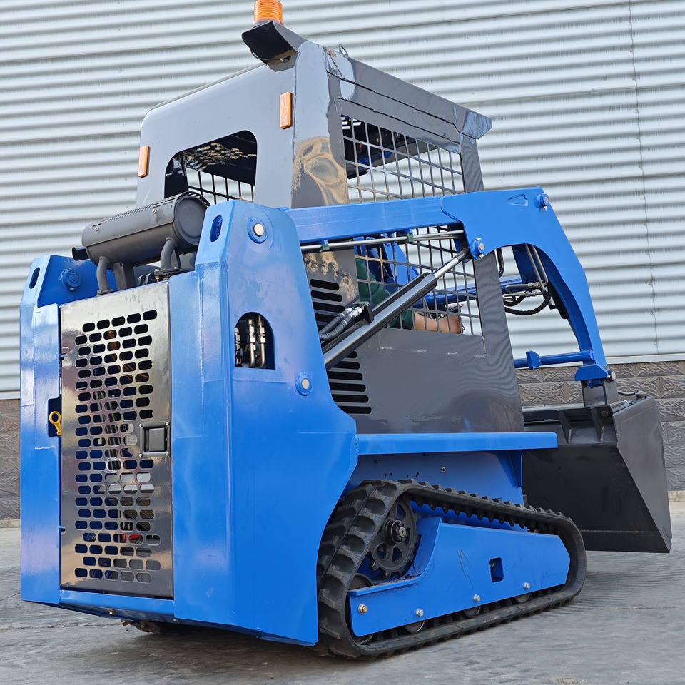 LEZUM LA670 Skid Steer Euro 5/Epa Engine Kubota Mini Small Skid Steer Loader For Sale - Mini chargeuse: photos 5 LEZUM LA670 Skid Steer Euro 5/Epa Engine Kubota Mini Small Skid Steer Loader For Sale - Mini chargeuse: photos 5