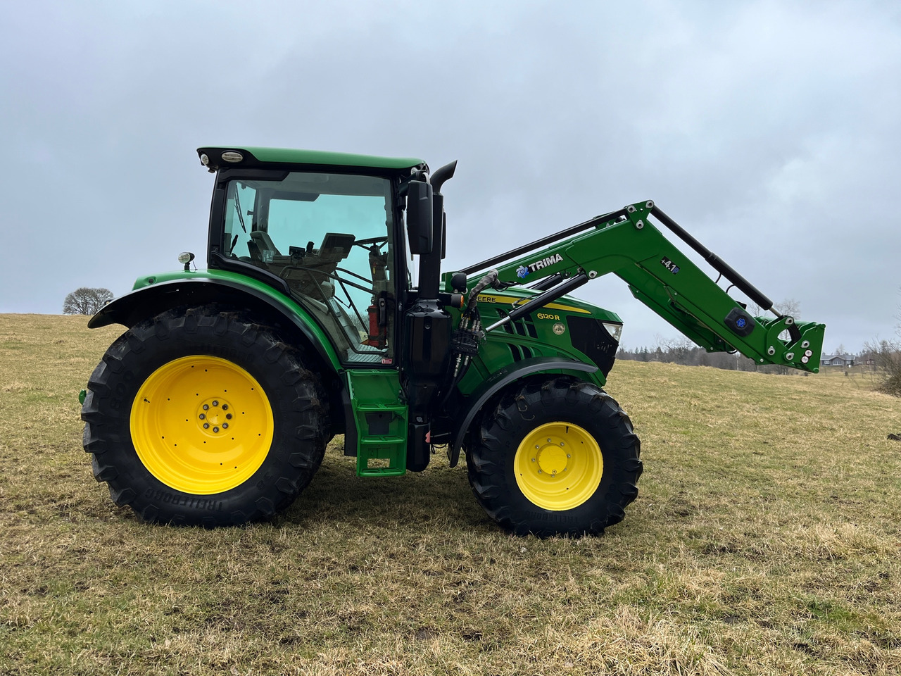John Deere 6120R - Tracteur agricole: photos 2 John Deere 6120R - Tracteur agricole: photos 2