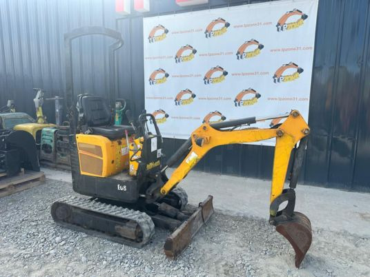 Mini pelle Bobcat E08 à 10900 € HT: photos 8 Mini pelle Bobcat E08 à 10900 € HT: photos 8