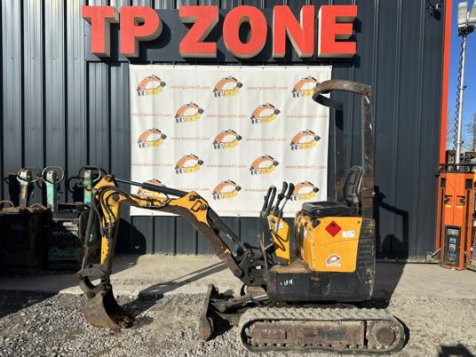 Bobcat E08 à 9 900 € HT - Mini pelle: photos 2 Bobcat E08 à 9 900 € HT - Mini pelle: photos 2