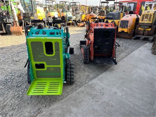 Chargeuse compacte sur chenilles Fabrication artisanale CK360: photos 7