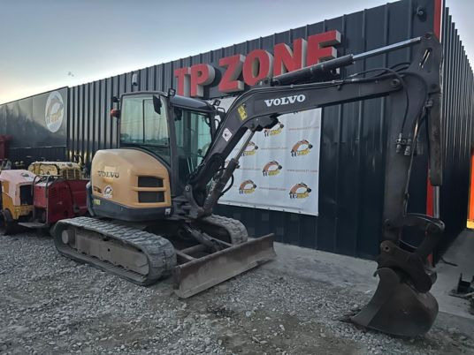 Volvo ECR50 D à 26500 € HT - Mini pelle: photos 3 Volvo ECR50 D à 26500 € HT - Mini pelle: photos 3