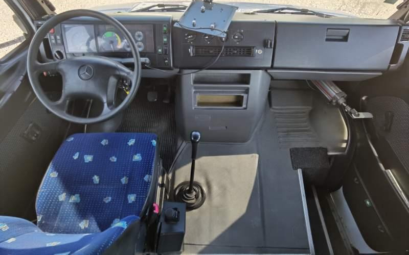 Bus interurbain Mercedes-Benz Vario 813D 31+15: photos 15