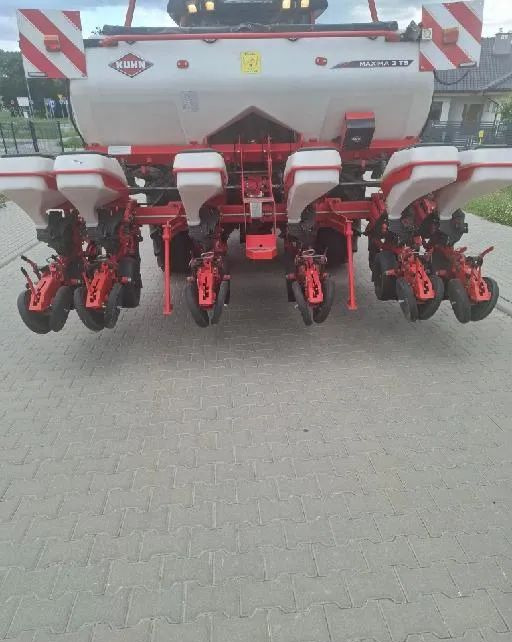 Kuhn Maxima 3 TS 2021 Rok , Stan Idealny - Semoir: photos 2 Kuhn Maxima 3 TS 2021 Rok , Stan Idealny - Semoir: photos 2
