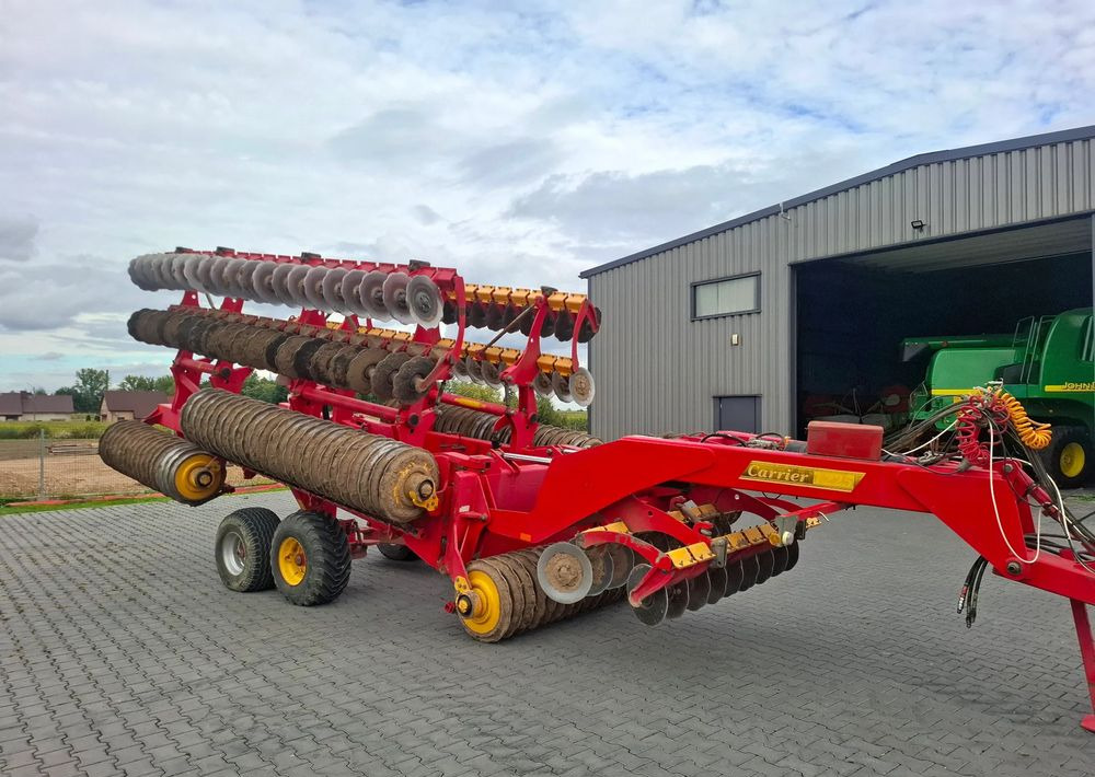 Väderstad Carrier 1225 XL 2011 rok , 12 metrów , Stan Bardzo Dobry - Outils du sol: photos 2 Väderstad Carrier 1225 XL 2011 rok , 12 metrów , Stan Bardzo Dobry - Outils du sol: photos 2