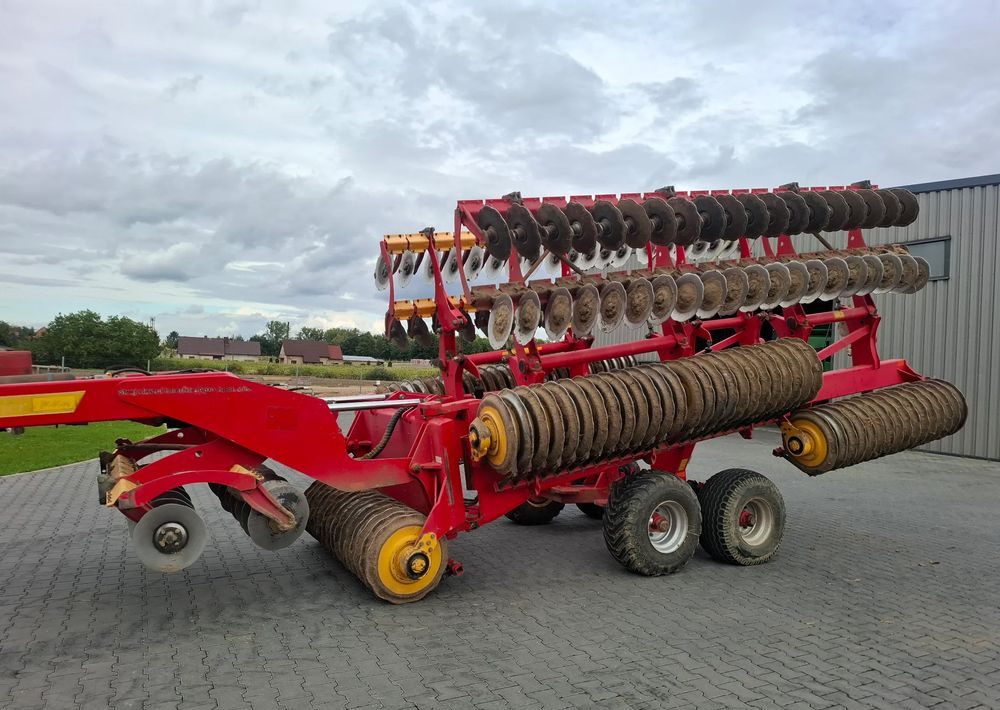 Väderstad Carrier 1225 XL 2011 rok , 12 metrów , Stan Bardzo Dobry - Outils du sol: photos 5 Väderstad Carrier 1225 XL 2011 rok , 12 metrów , Stan Bardzo Dobry - Outils du sol: photos 5