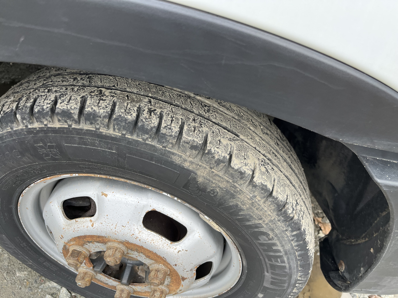 Iveco Daily 35-170 - Utilitaire benne: photos 3 Iveco Daily 35-170 - Utilitaire benne: photos 3